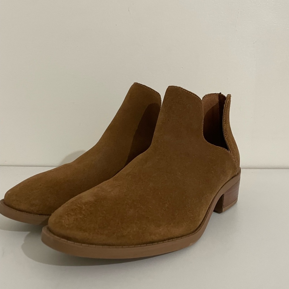 Brown boots